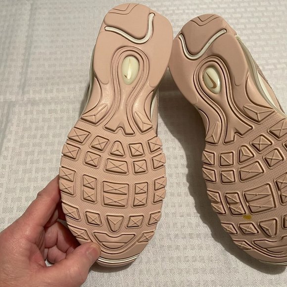 Nike air max Women’s - Picture 8 of 9